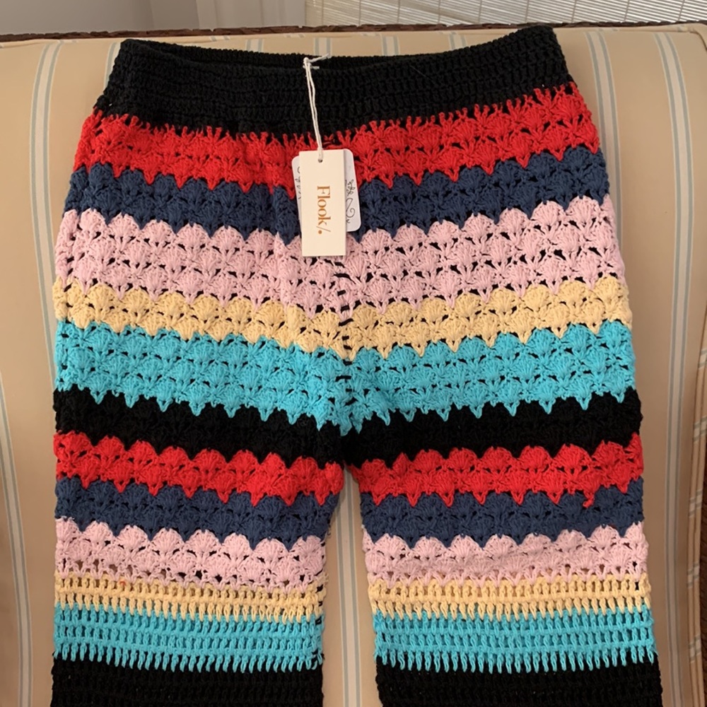 FLOOK FOR FREE PEOPLE GRANDPA CROCHET FLARE PANTS IN BLACK COMBO SIZE SMALL - Picture 8 of 16